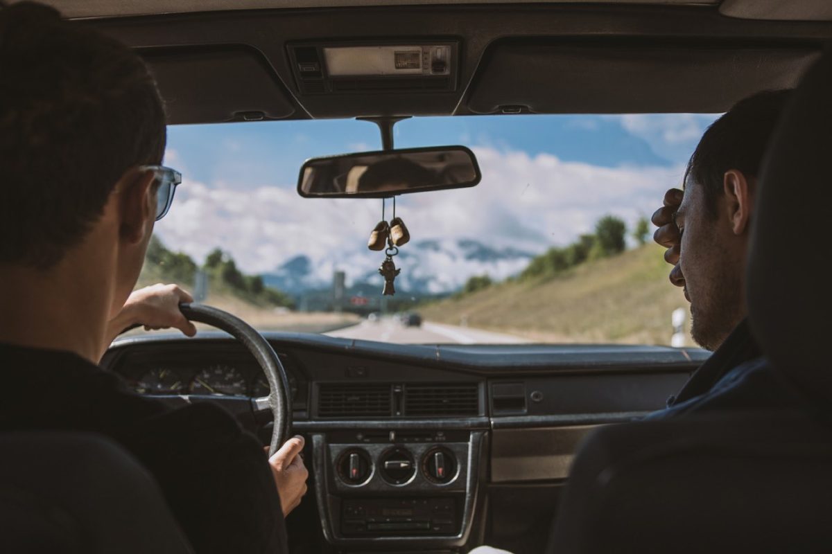 Comparatif BlaBlaCar vs Karos pour un festival