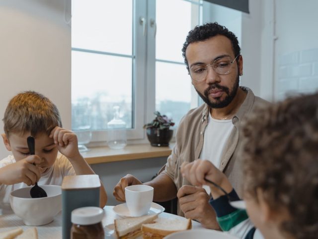 Conseils pour réduire les dépenses mensuelles du foyer